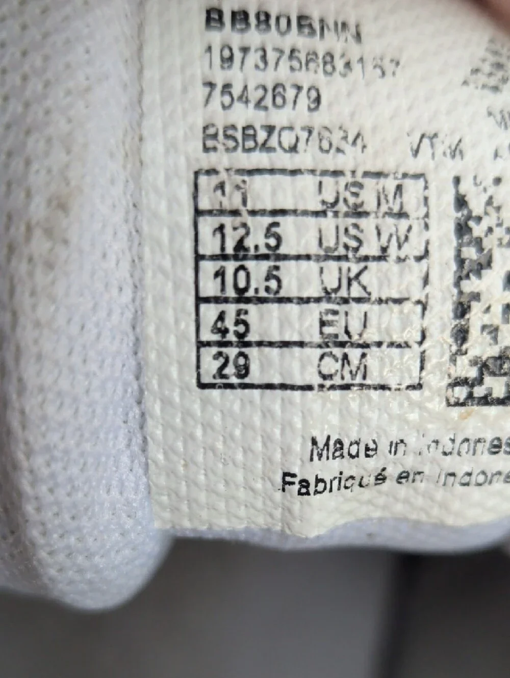 New Balance Men's White Sneakers